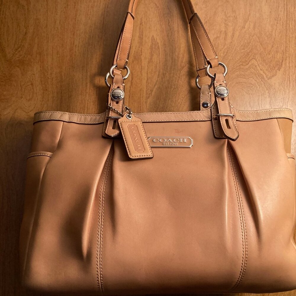 Vintage Tan Coach Shoulder Bag